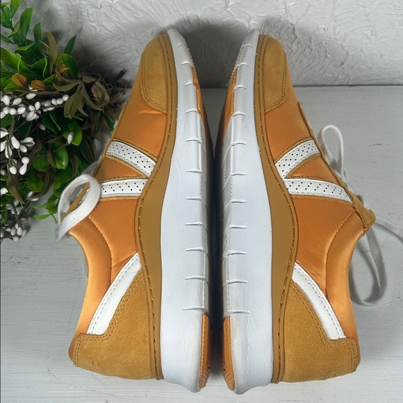 Vionic Nana Satin Orange White Women's Sneakers Suede Satin Athletic Shoe Size 7 - Picture 8 of 12